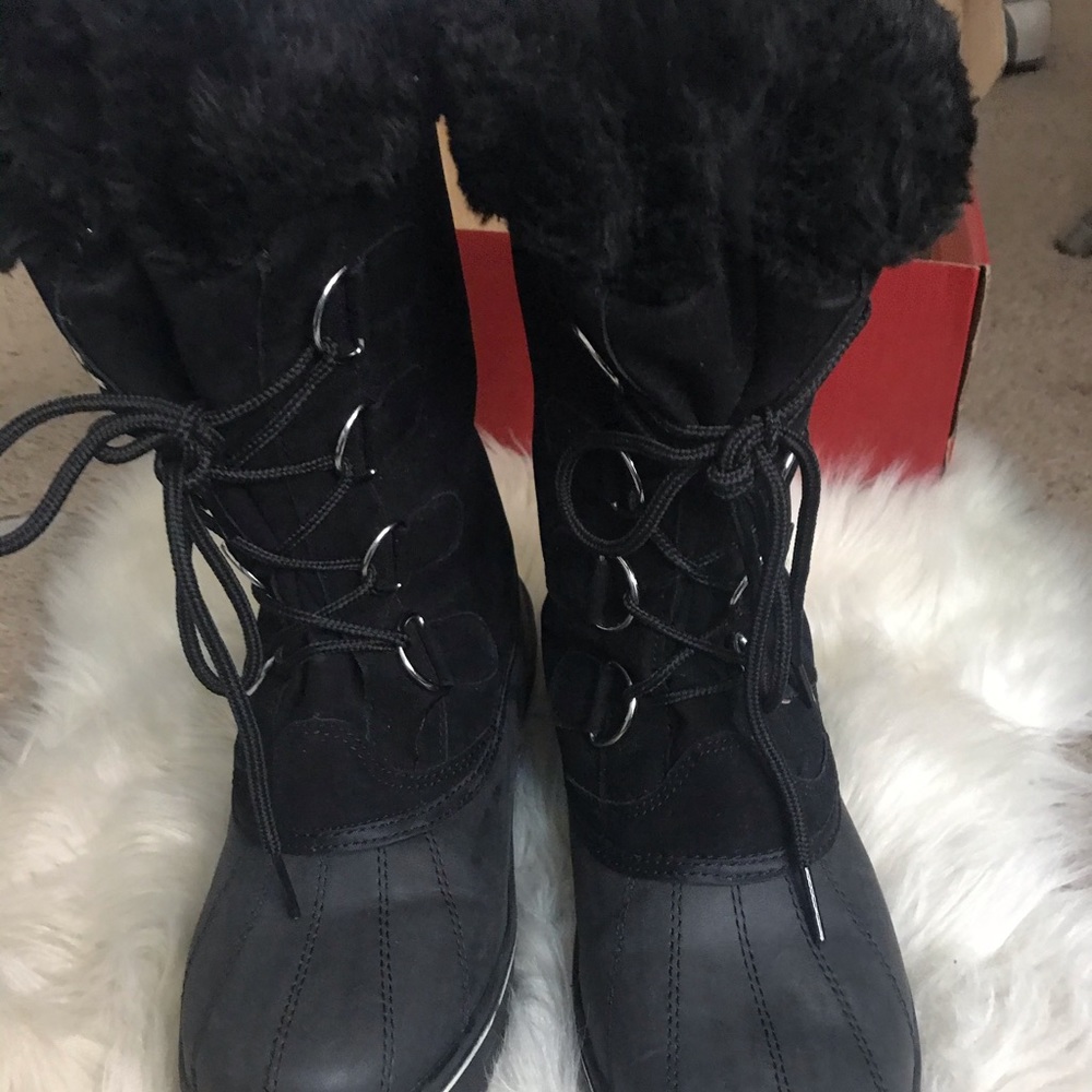 Women’s snow boots